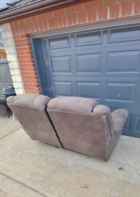 Couch Removal in the Springfield MO Area